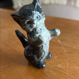 Goebel kitty figurine